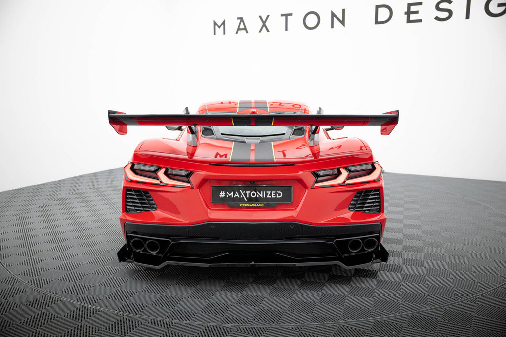Alettone Chevrolet Corvette C8 in Fibra di Carbonio — vista posteriore