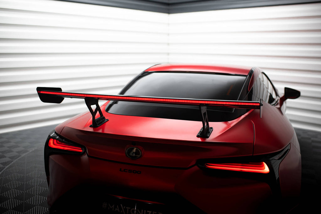 Alettone Lexus LC Mk1 in Fibra di Carbonio + LED — vista laterale
