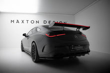 Carica l'immagine nel visualizzatore di Gallery, Alettone V.1 Mercedes CLE C236 AMG-Line in Fibra di Carbonio + LED — dettaglio della superficie