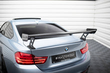 Carica l'immagine nel visualizzatore di Gallery, Alettone BMW Serie 4 Coupé F32 M-Pack in Fibra di Carbonio (con montanti esterni) — dettaglio della superficie