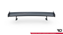 Carica l'immagine nel visualizzatore di Gallery, Alettone Audi RS3 Berlina 8V S-Line in Fibra di Carbonio + LED (con montanti esterni) — dettaglio della superficie