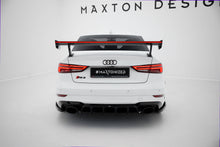 Carica l'immagine nel visualizzatore di Gallery, Alettone Audi RS3 Berlina 8V S-Line in Fibra di Carbonio + LED (con montanti esterni) — vista d'insieme