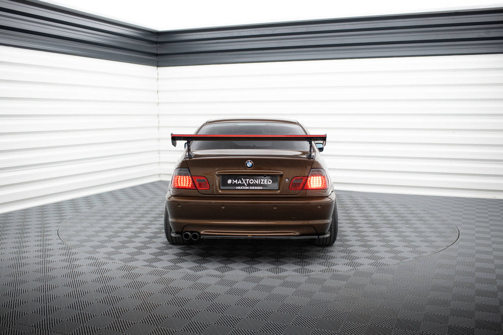 Alettone BMW Serie 3 Coupé E46 in Fibra di Carbonio + LED (con montanti esterni) — dettaglio del profilo