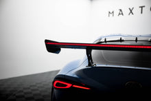 Carica l'immagine nel visualizzatore di Gallery, Alettone Toyota Supra Mk5 in Fibra di Carbonio + LED — particolare del bordo