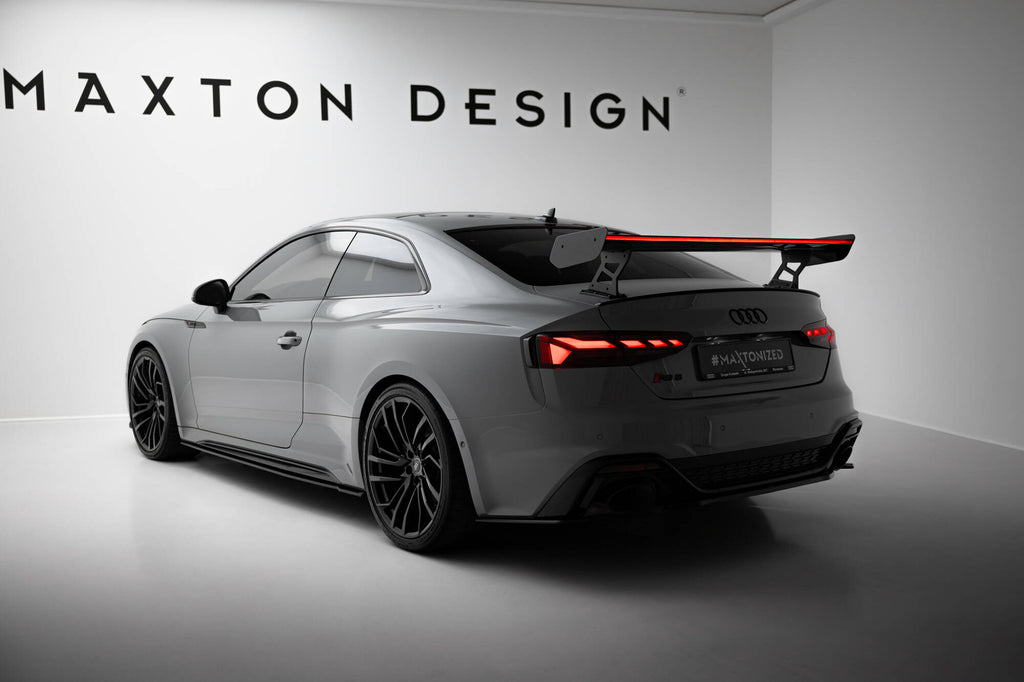 Alettone V.2 Audi A5 Coupé F5 S-Line in Fibra di Carbonio + LED — dettaglio del profilo
