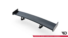 Carica l'immagine nel visualizzatore di Gallery, Alettone Chevrolet Camaro SS Mk6 Facelift in Fibra di Carbonio (con montanti interni) — vista dall'alto