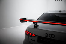 Carica l'immagine nel visualizzatore di Gallery, Alettone Audi RS3 Berlina 8V S-Line in Fibra di Carbonio + LED — vista frontale