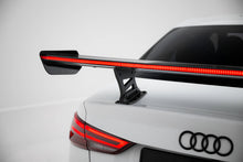 Carica l'immagine nel visualizzatore di Gallery, Alettone Audi RS3 Berlina 8V S-Line in Fibra di Carbonio + LED — vista angolata