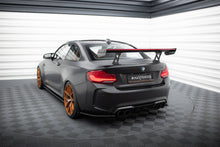 Carica l'immagine nel visualizzatore di Gallery, Alettone BMW Serie M2 F87 M-Pack in Fibra di Carbonio + LED — vista posteriore