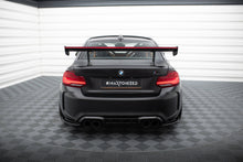 Carica l'immagine nel visualizzatore di Gallery, Alettone BMW Serie M2 F87 M-Pack in Fibra di Carbonio + LED — dettaglio del fissaggio