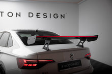 Carica l'immagine nel visualizzatore di Gallery, Alettone Volkswagen Jetta GLI Mk7 in Fibra di Carbonio + LED — vista frontale