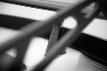 Alettone Chevrolet Corvette C7 Stingray / Grand Sport in Fibra di Carbonio (con attacco swan neck superiore) — vista frontale