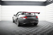 Load image into Gallery viewer, Alettone Mazda MX-5 ND in Fibra di Carbonio + LED — dettaglio del fissaggio