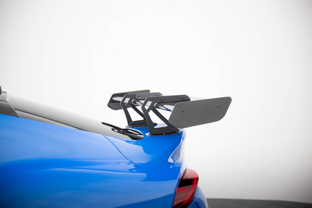 Alettone Toyota Supra Mk5 in Fibra di Carbonio + LED (con attacco swan neck superiore) — montato sulla vettura