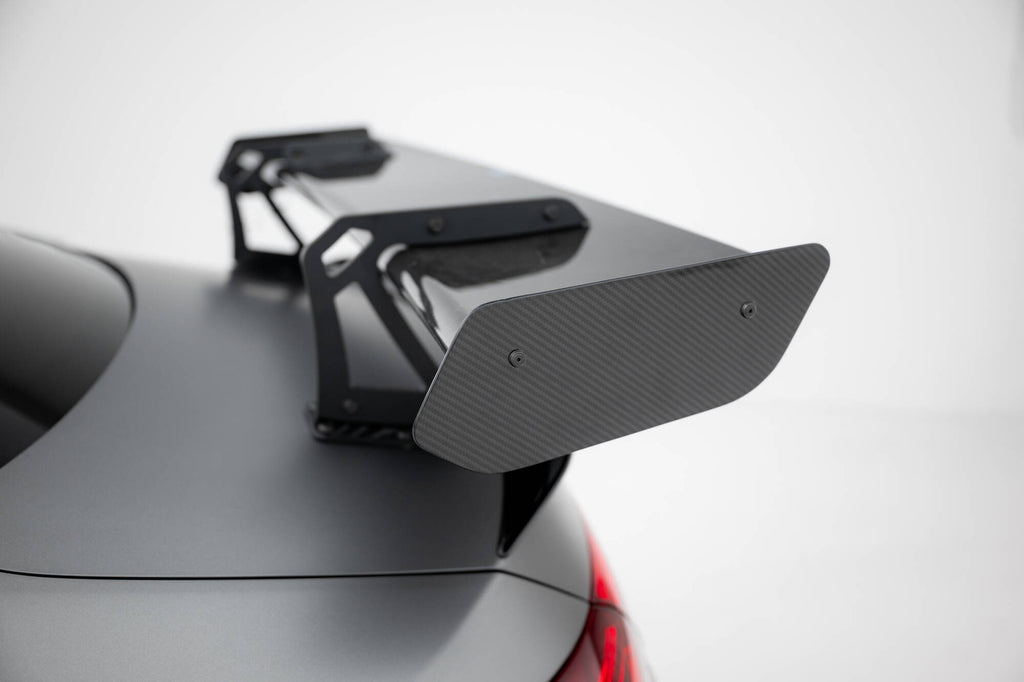 Alettone Mercedes CLA Coupé C118 AMG-Line / AMG 35 / AMG 35 Aero in Fibra di Carbonio (con attacco swan neck superiore) — montato sulla vettura