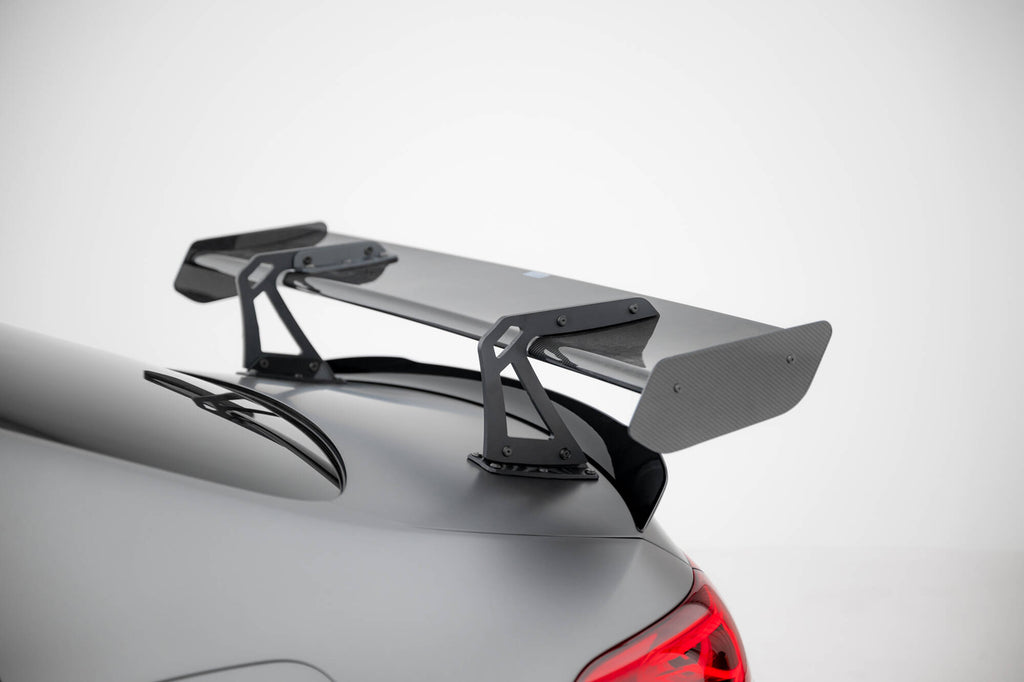 Alettone Mercedes CLA Coupé C118 AMG-Line / AMG 35 / AMG 35 Aero in Fibra di Carbonio (con attacco swan neck superiore) — particolare della finitura