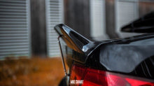 Carica l'immagine nel visualizzatore di Gallery, Spoiler ducktail Maxton Design per BMW M3 Coupé E92, vetroresina grezza da verniciare: dettaglio del profilo