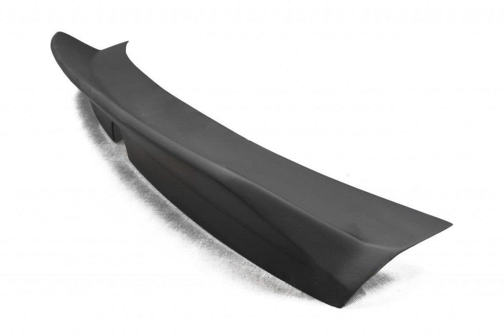 Spoiler ducktail Maxton Design per BMW M3 Coupé E92 — vetroresina grezza da verniciare, vista ravvicinata