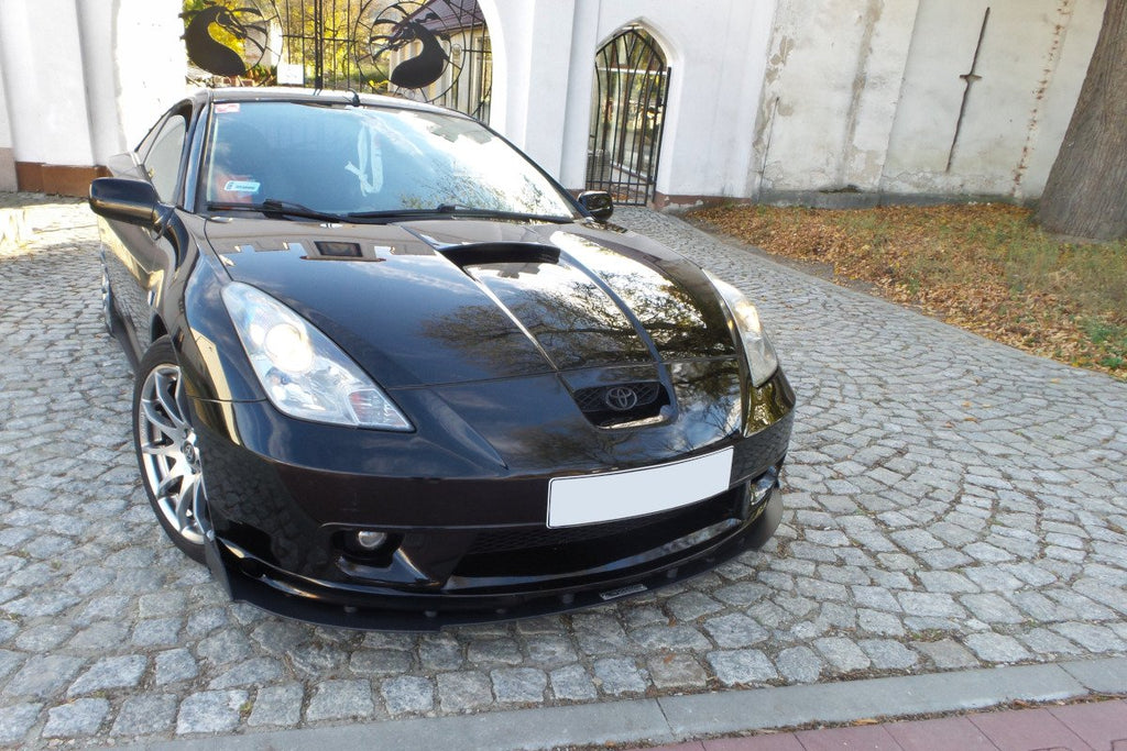 Lip anteriore Racing Maxton Design per Toyota Celica T23 montato sulla vettura, ABS nero con tiranti