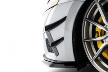 Carica l'immagine nel visualizzatore di Gallery, Canards Skoda Octavia RS Mk4 — vista d'insieme