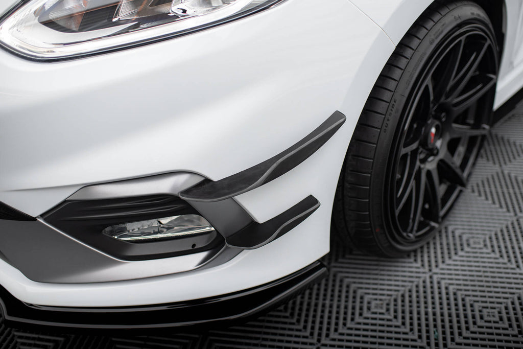 Canards V.2 Ford Fiesta Mk8 ST-Line / ST — montato sulla vettura