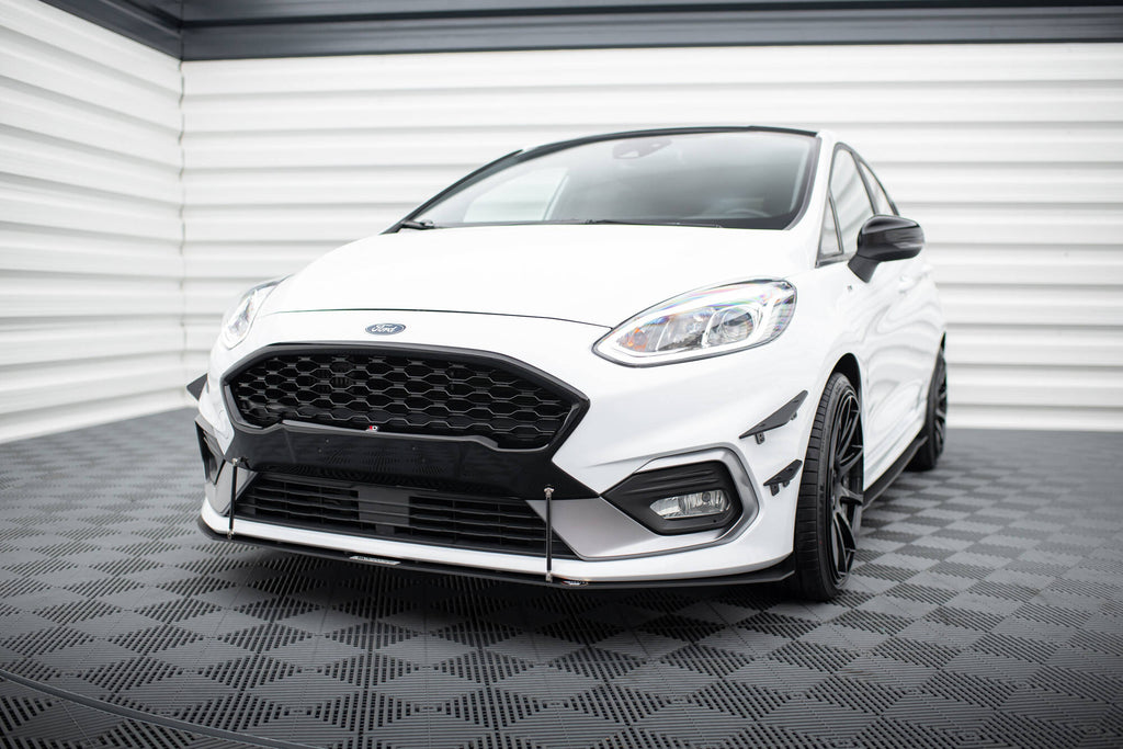 Lip Anteriore V.2 Ford Fiesta Mk8 ST / ST-Line Racing — montato sulla vettura