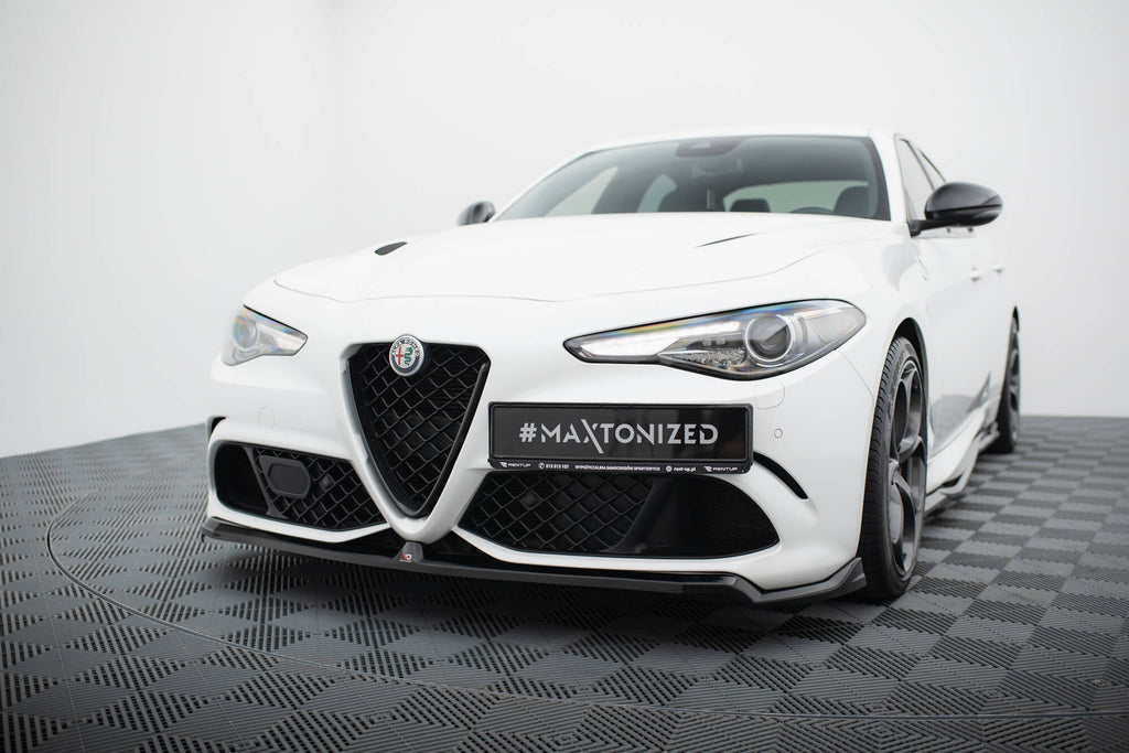 Lip Anteriore Alfa Romeo Giulia Quadrifoglio — montato sulla vettura