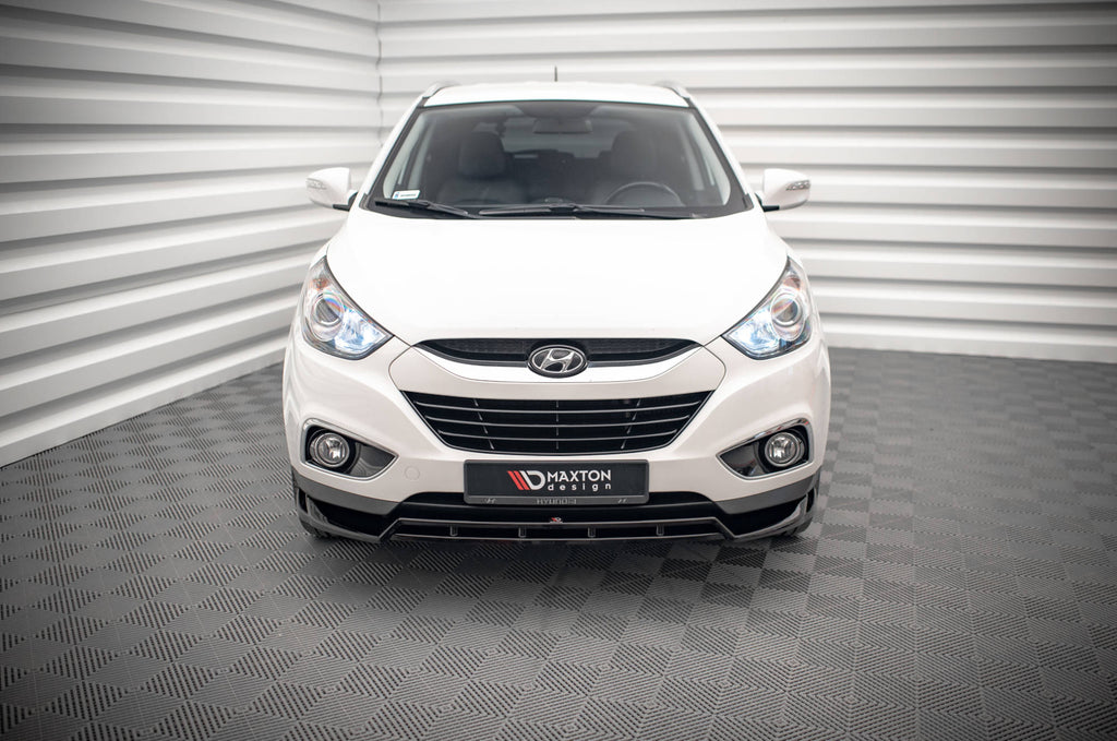 Dettaglio del profilo del lip anteriore Maxton per Hyundai ix35