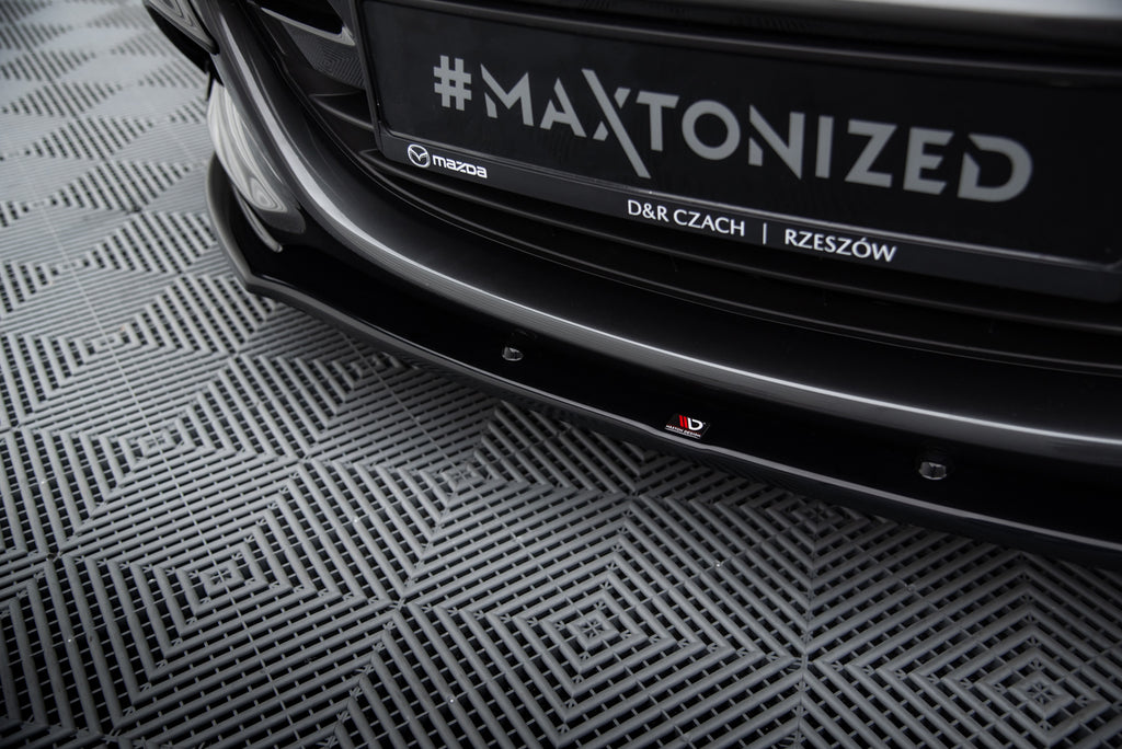Lip anteriore V.1 Mazda MX-5 ND Mk4 - dettaglio della finitura nero lucido