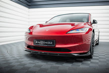 Load image into Gallery viewer, Lip Anteriore V.1 Tesla Model 3 Mk1 Facelift — particolare della finitura
