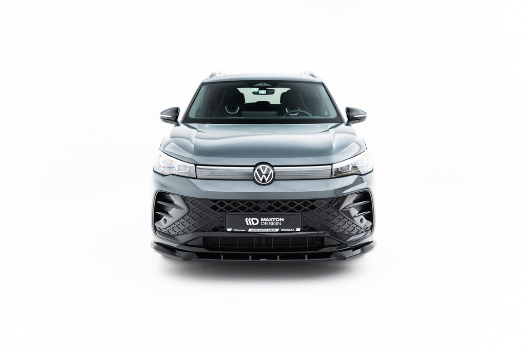 Lip Anteriore V.1 Volkswagen Tiguan Mk3 R-Line — montato sulla vettura