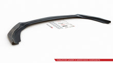 Load image into Gallery viewer, Lip anteriore V.2 Maxton Design in ABS nero lucido per Mercedes Classe A 35 AMG Aero W177, particolare della finitura