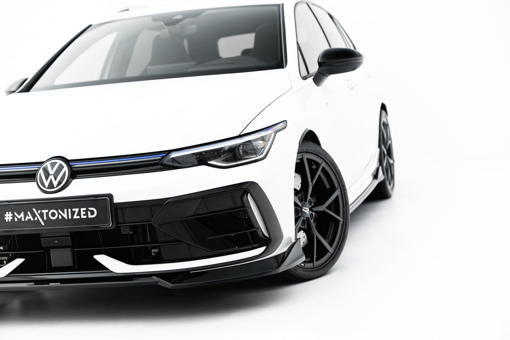 Lip Anteriore V.4 Volkswagen Golf R Station Wagon Mk8 Facelift — particolare della finitura