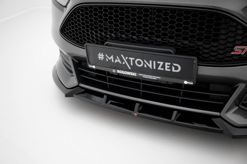 Lip Anteriore V.6 Ford Focus ST Mk3 Facelift — particolare della finitura