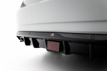 Carica l'immagine nel visualizzatore di Gallery, Terza Luce di Stop a LED Skoda Superb Mk3 — vista posteriore