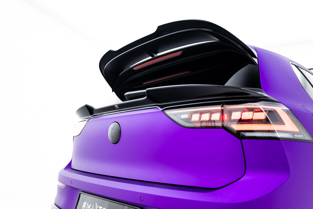 Estensione Spoiler Volkswagen Golf R Mk8 Facelift — particolare della finitura