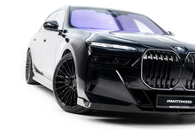 Load image into Gallery viewer, Lip Anteriore BMW Serie 7 G70 i7 eDrive50 M-pack / i7 xDrive60 M-Pack / i7 M70 xDrive M-Pack in Fibra di Carbonio — dettaglio del profilo