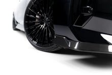 Load image into Gallery viewer, Lip Anteriore BMW Serie 7 G70 i7 eDrive50 M-pack / i7 xDrive60 M-Pack / i7 M70 xDrive M-Pack in Fibra di Carbonio — vista laterale