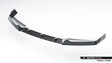 Load image into Gallery viewer, Lip Anteriore BMW Serie 7 G70 i7 eDrive50 M-pack / i7 xDrive60 M-Pack / i7 M70 xDrive M-Pack in Fibra di Carbonio — vista posteriore