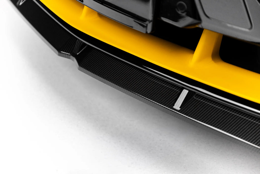 Lip Anteriore Lamborghini Urus Mk 1 in Fibra di Carbonio — vista posteriore