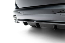 Carica l'immagine nel visualizzatore di Gallery, Diffusore Posteriore BMW X7 G07 Facelift M-Pack in Fibra di Carbonio — montato sulla vettura