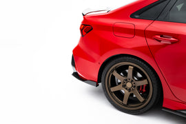 Splitter Laterali Posteriori Audi RS3 Berlina 8Y Facelift in Fibra di Carbonio — dettaglio del profilo