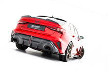 Carica l'immagine nel visualizzatore di Gallery, Splitter Laterali Posteriori Audi RS3 Berlina 8Y Facelift in Fibra di Carbonio — vista posteriore