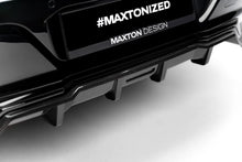 Carica l'immagine nel visualizzatore di Gallery, Splitter Posteriore Centrale BMW Serie 7 G70 750e xDrive M-Pack / 740d xDrive M-Pack / I7 eDrive50 xDrive M-Pack — montato sulla vettura