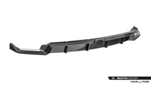 Carica l'immagine nel visualizzatore di Gallery, Splitter Posteriore Centrale Lamborghini Urus Mk 1 in Fibra di Carbonio — vista frontale