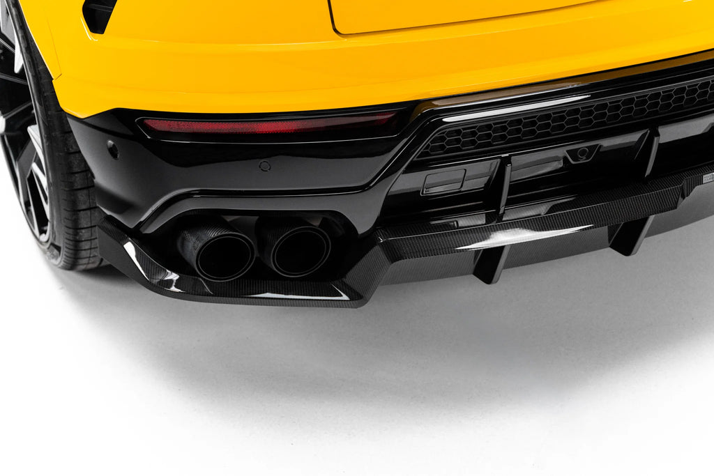 Splitter Posteriore Centrale Lamborghini Urus Mk 1 in Fibra di Carbonio — vista d'insieme