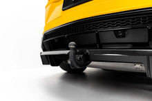 Carica l'immagine nel visualizzatore di Gallery, Splitter Posteriore Centrale Lamborghini Urus Mk 1 in Fibra di Carbonio — vista posteriore