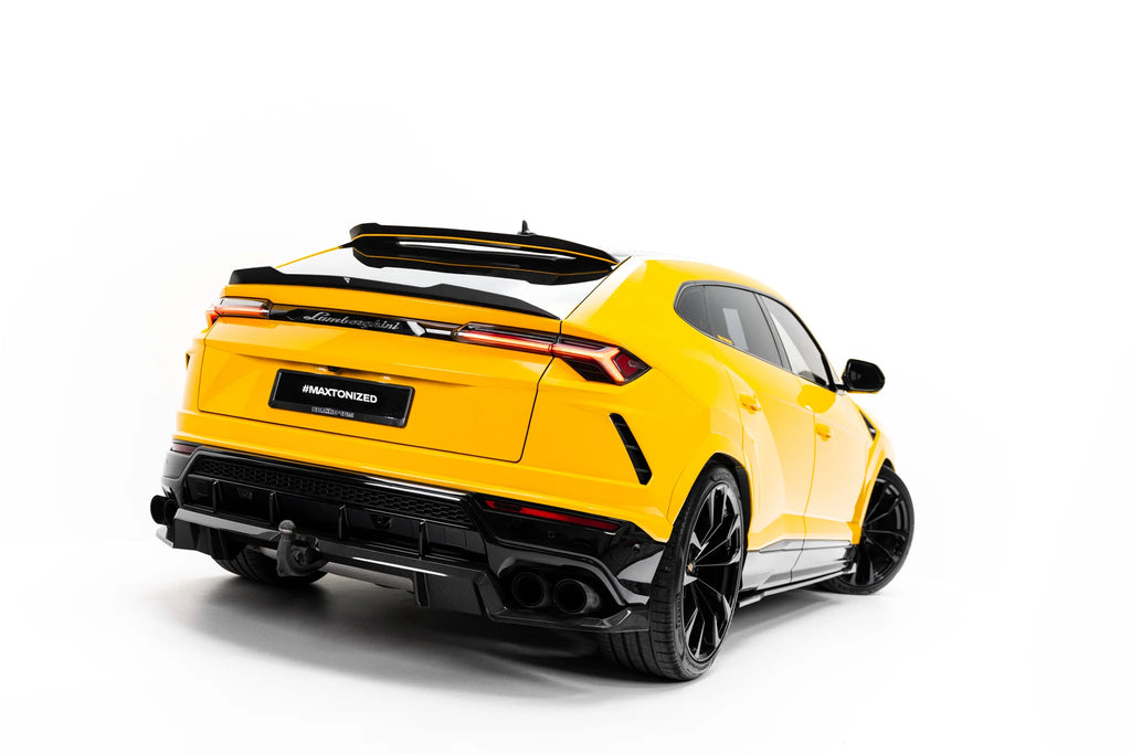 Splitter Posteriore Centrale Lamborghini Urus Mk 1 in Fibra di Carbonio — dettaglio del fissaggio