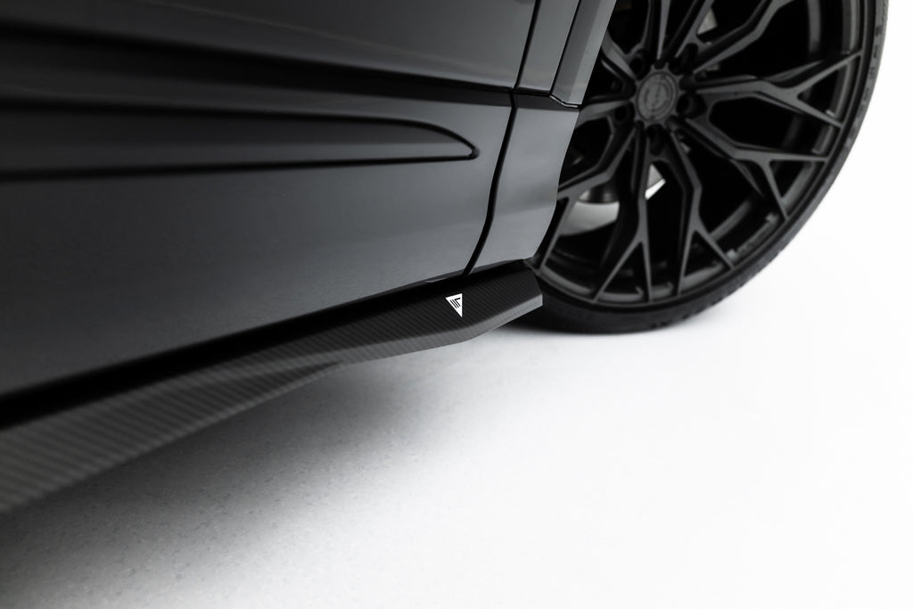 Diffusori Sotto Minigonne Audi Q8 4M Facelift S-Line in Fibra di Carbonio — dettaglio del profilo