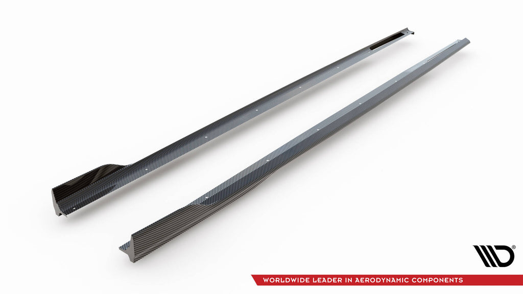 Diffusori Sotto Minigonne BMW Serie 7 G11 Facelift M-Pack in Fibra di Carbonio — particolare della finitura
